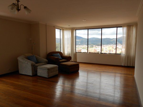 Gran Apartamento Disponible con Buenas Vistas