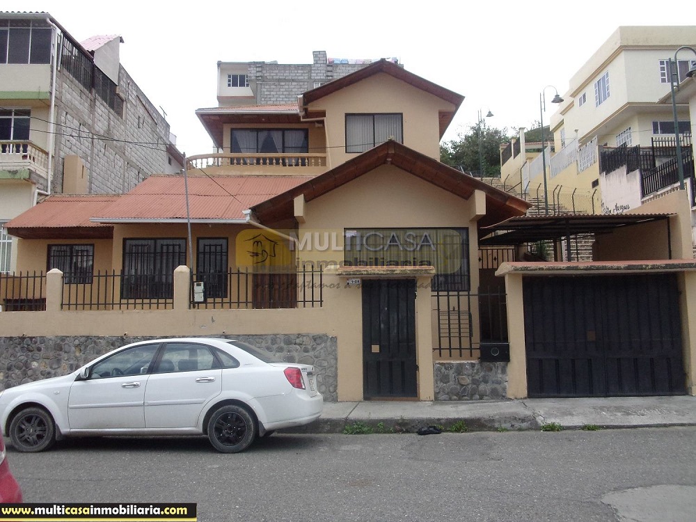 Casa Moderna de Venta a crédito sector Centro de la Ciudad  Azogues - Ecuador