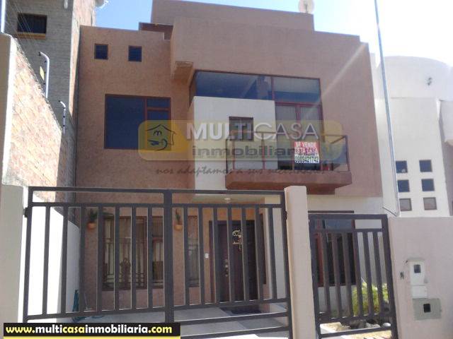 Venta de Hermosa Casa a crédito sector La y del Cebollar Cuenca-Ecuador
