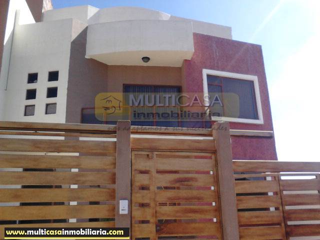 Venta de Hermosa Casa a crédito sector El Cebollar Cuenca-Ecuador