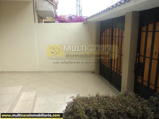 Venta de Hermosa Casa a crédito sector Universidad del Azuay Cuenca-Ecuador