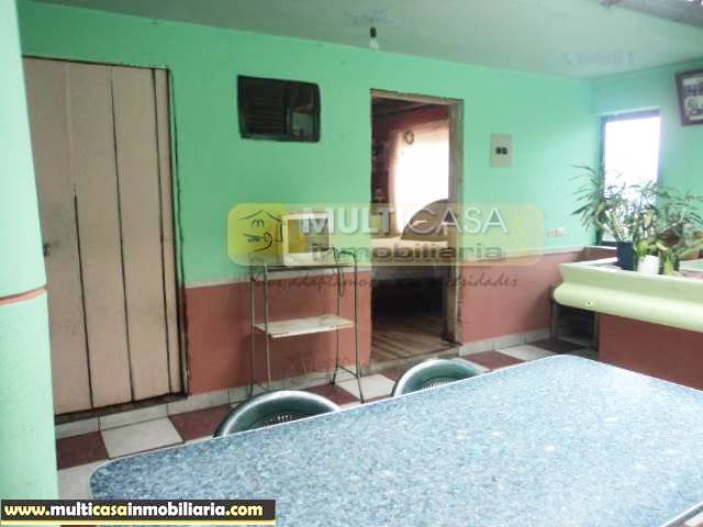 Casa con Terreno en Venta a crédito sector Miraflores Cuenca-Ecuador