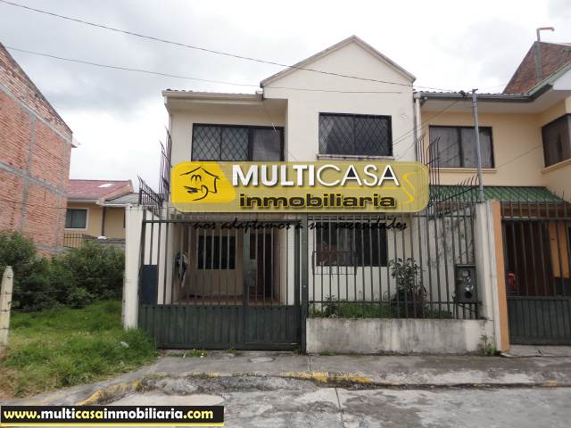 Venta de Hermosa Casa a crédito sector Cdla. Juan Pablo Segundo Cuenca-Ecuador