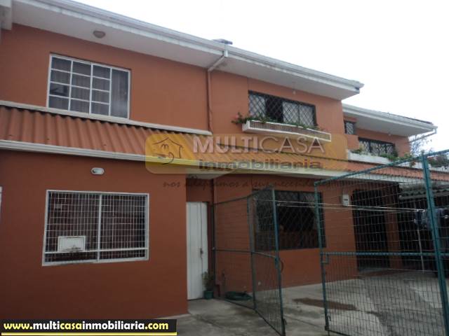 Venta de Hermosa Casa Amplia con un Departamento a crédito sector Gran Manzana Cuenca-Ecuador