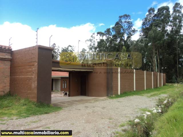Casa en Venta a Crédito de Lujo Sector Ordoñez Lazo Cuenca-Ecuador