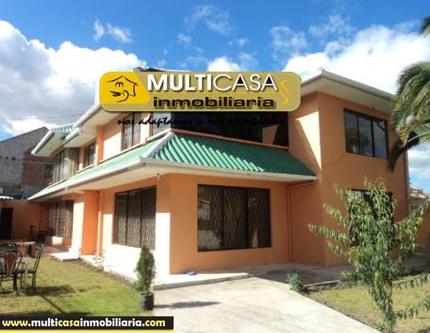 Venta de Hermosa Casa a crédito sector Yanuncay Cuenca-Ecuador