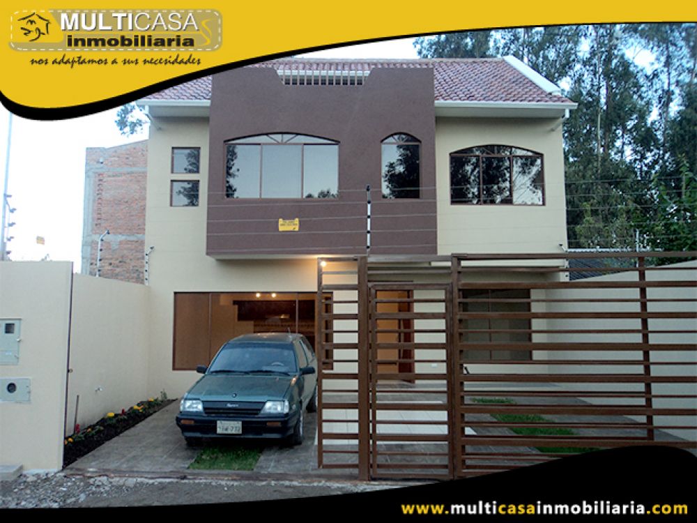 Venta a Crédito de Hermosa Casa, tres pisos sector Primero de Mayo Cuenca-Ecuador
