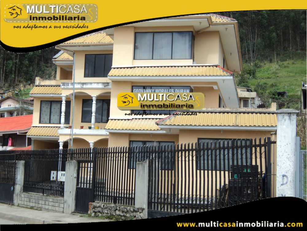 Casa comercial en Venta dos departamentos y media agua a Crédito Sector Baños Cuenca-Ecuador