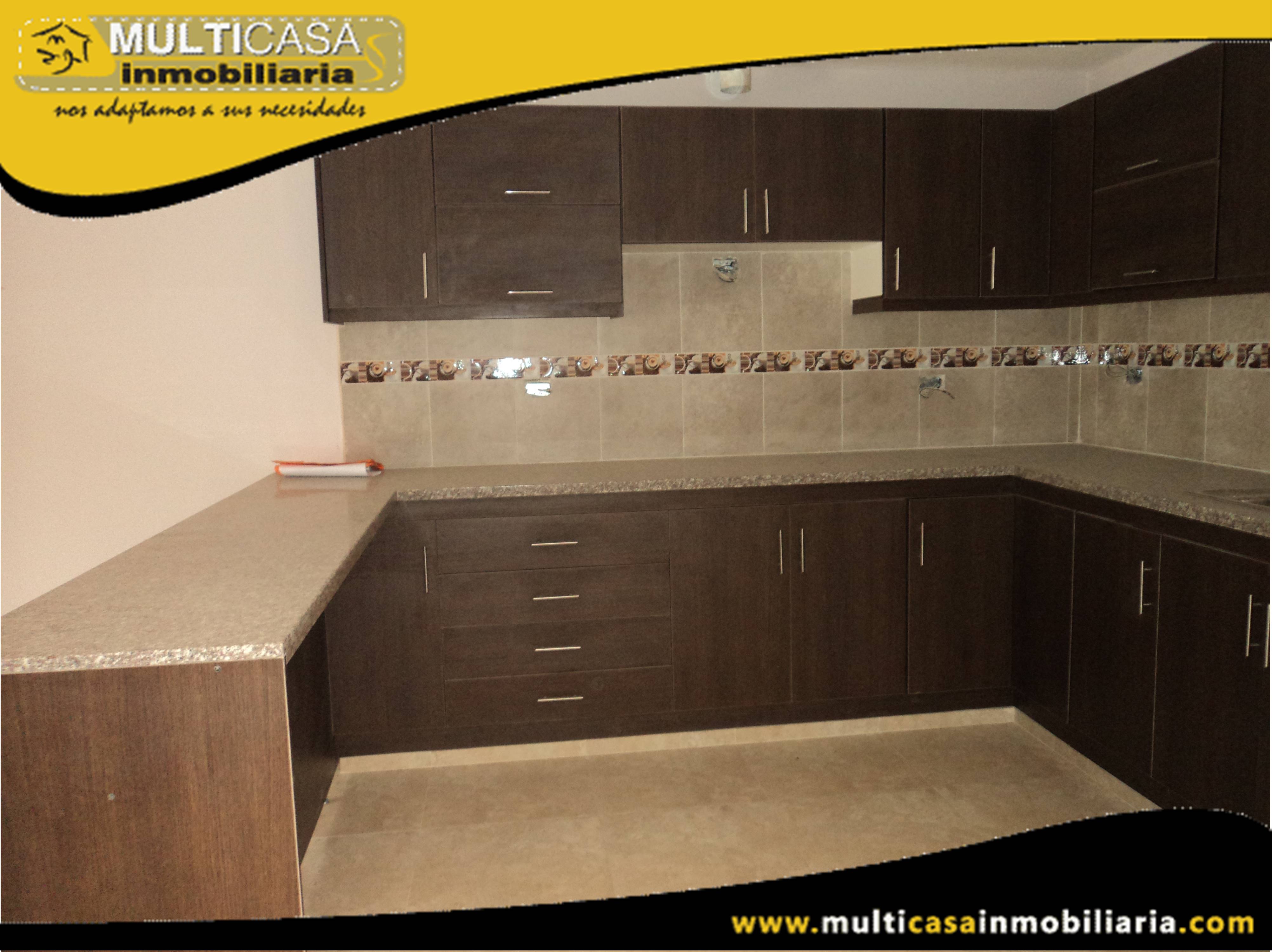 Casa en Venta a Crédito por estrenar Sector Pencas Cuenca-Ecuador