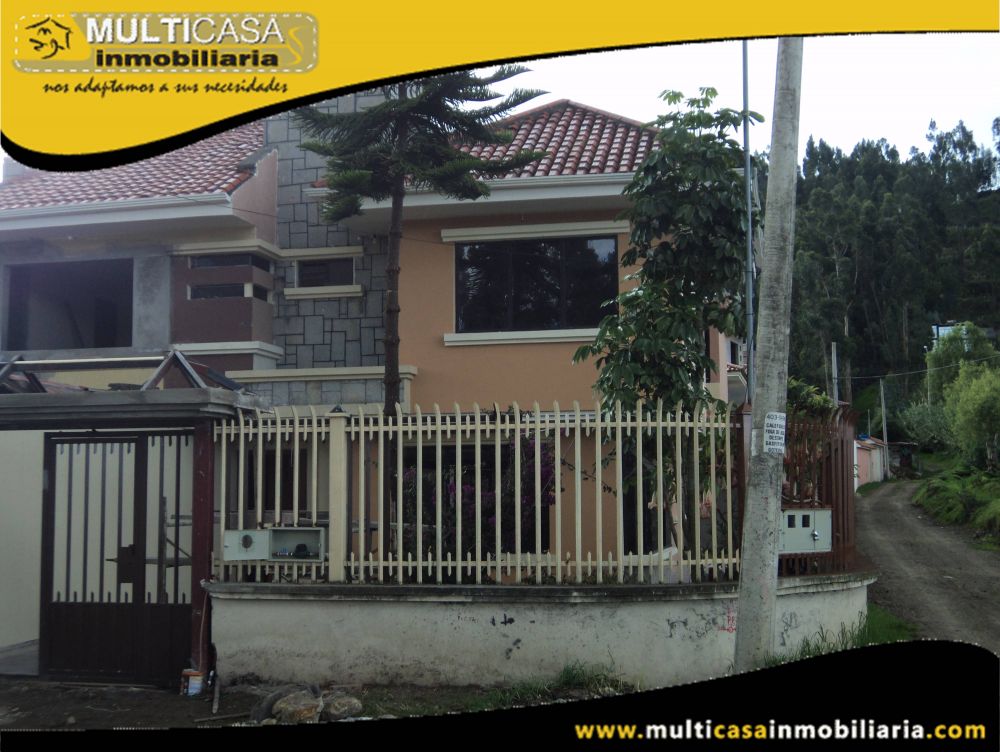 Villa en Venta a Crédito Sector Colegio Borja Cuenca-Ecuador