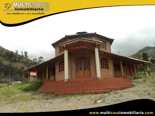 Casa con Terreno en Venta a Crédito Sector Dug Dug Paute-Ecuador
