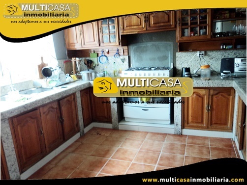Casa en Venta a Crédito Sector Parque Iberia Cuenca-Ecuador
