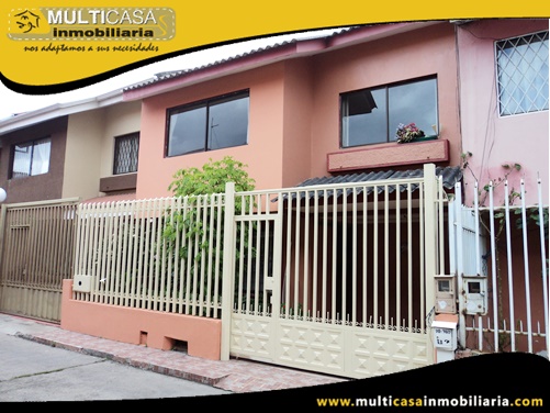 Casa en Venta a Crédito en Ciudadela Privada Sector Centro de la Ciudad Cuenca-Ecuador