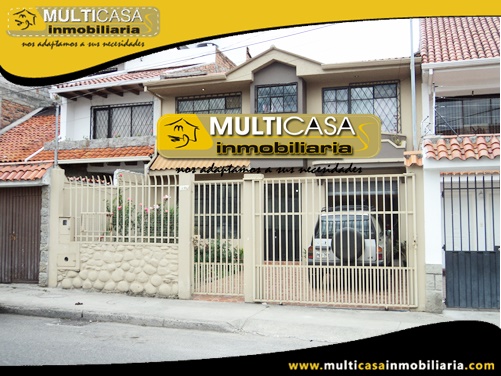 Casa en Venta a Crédito con Dos Locales Comerciales Sector Mercado 27 de Febrero Cuenca-Ecuador