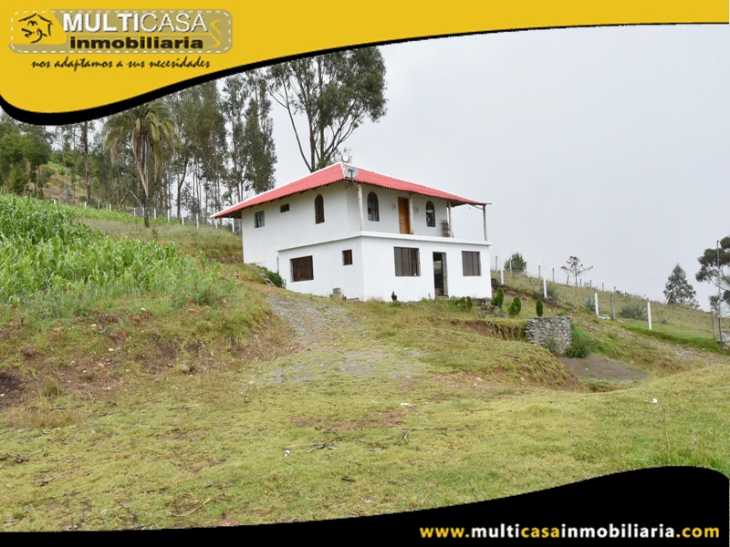 Casa en Venta a Crédito Remodelada de dos pisos Sector Pirincay Alto Paute-Ecuador