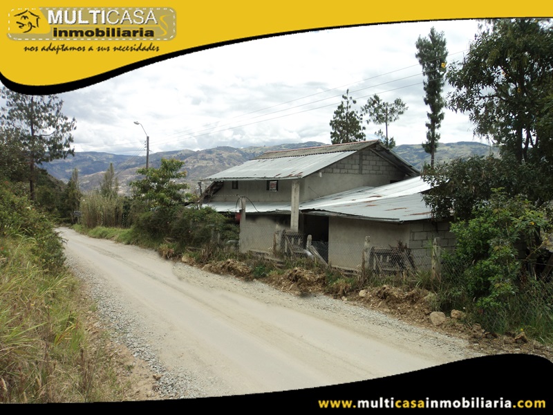 Casa en Venta a Crédito Sector Paute-Ecuador