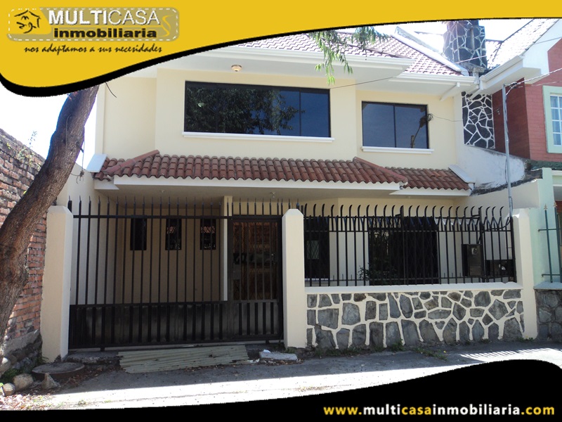 Casa en Venta a Crédito Sector Cdla. Simón Bolívar Cuenca-Ecuador