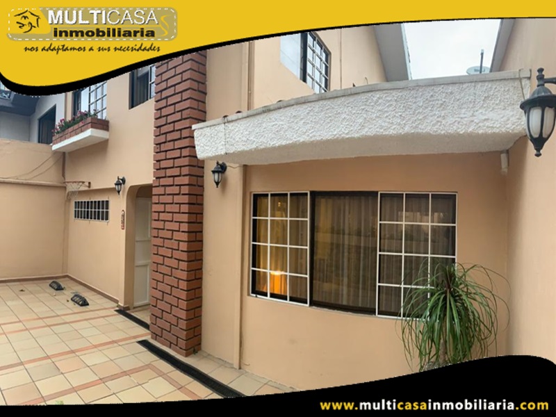 Casa en Venta a Crédito Sector Ordoñez Lasso Cuenca-Ecuador