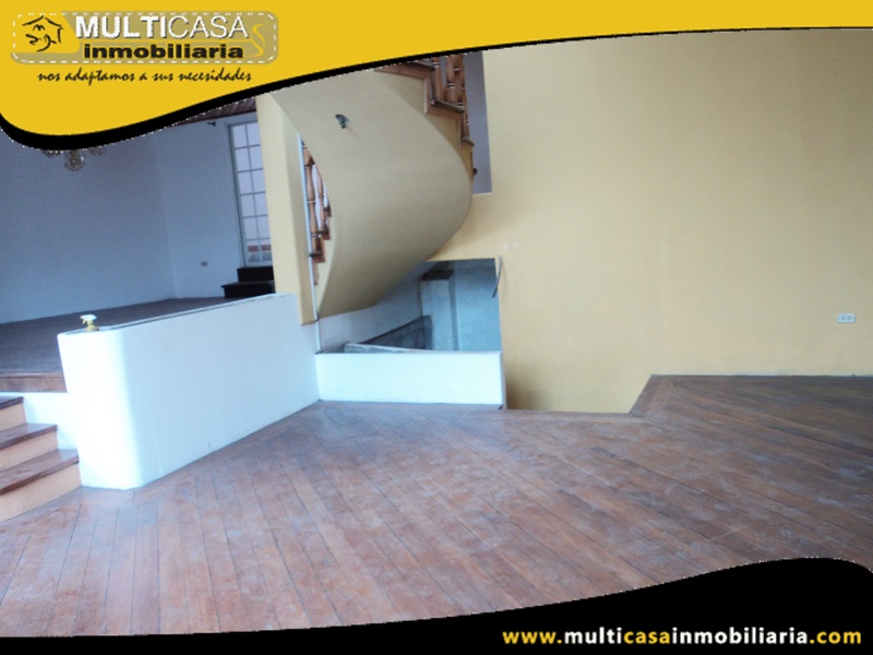 Arriendo Casa con Local Comercial Sector Misicata Cuenca-Ecuador