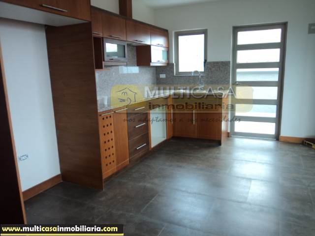 Departamentos en Venta a Crédito Sector Colegio Santa Ana Cuenca-Ecuador 