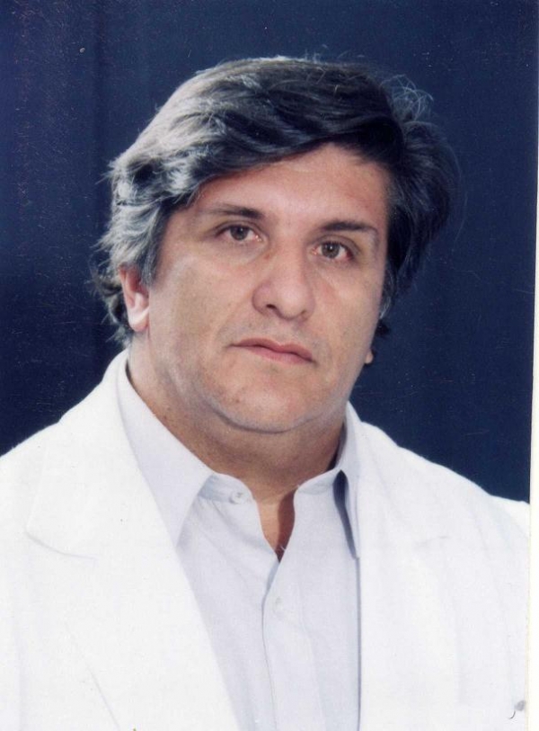   Marco   Ruiz Burneo 
Cirujano Laparoscópico

